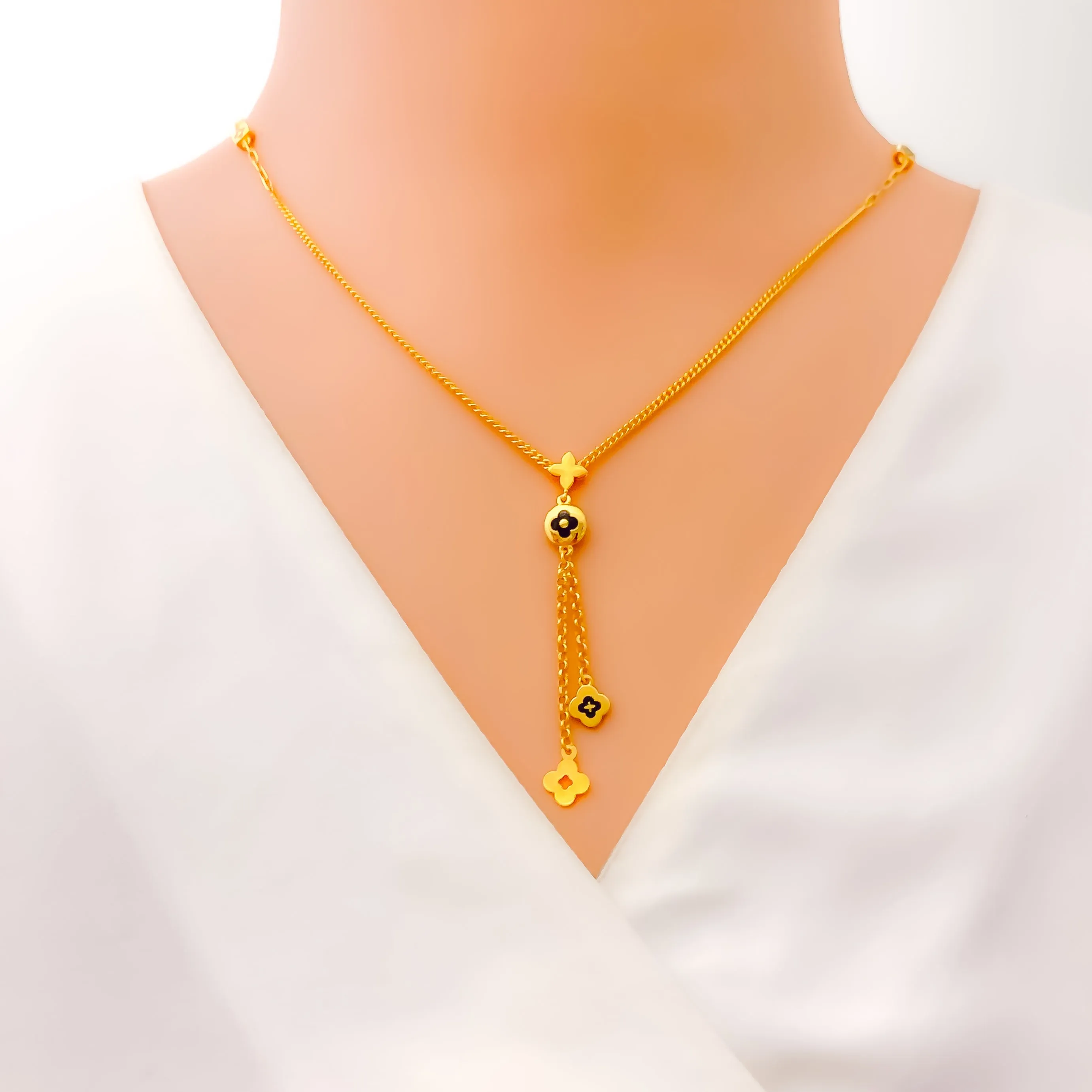 Attractive Floral Hanging 21k Gold Necklace